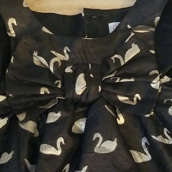 Swan dress 2t - Picture 1 of 2